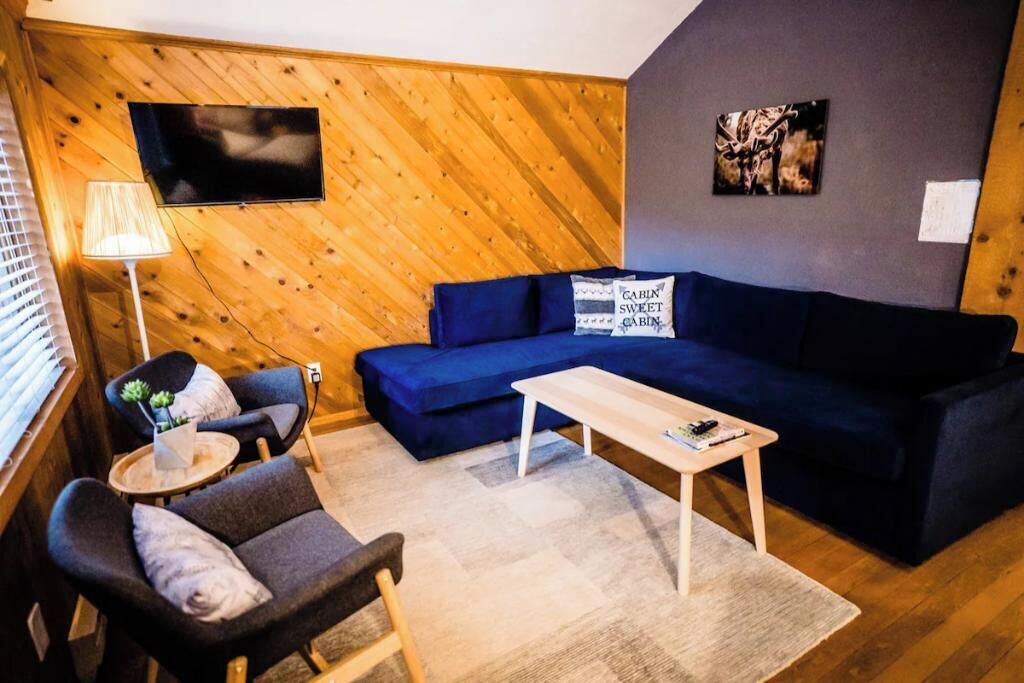 Photo of Livingroom in Drake