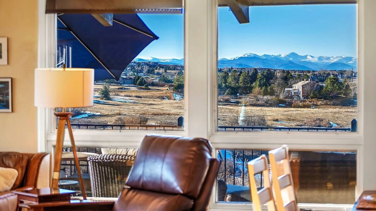 Photo of Livingroom in Castle Rock