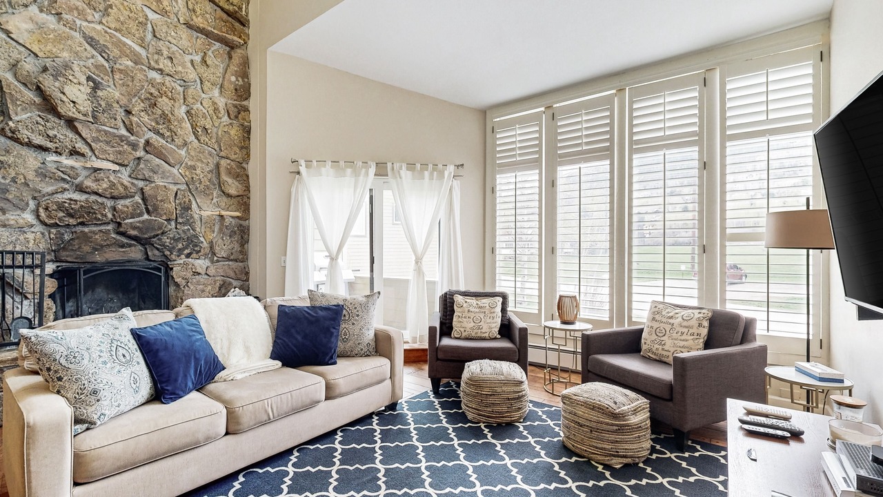 Photo of Livingroom in Eagle-Vail