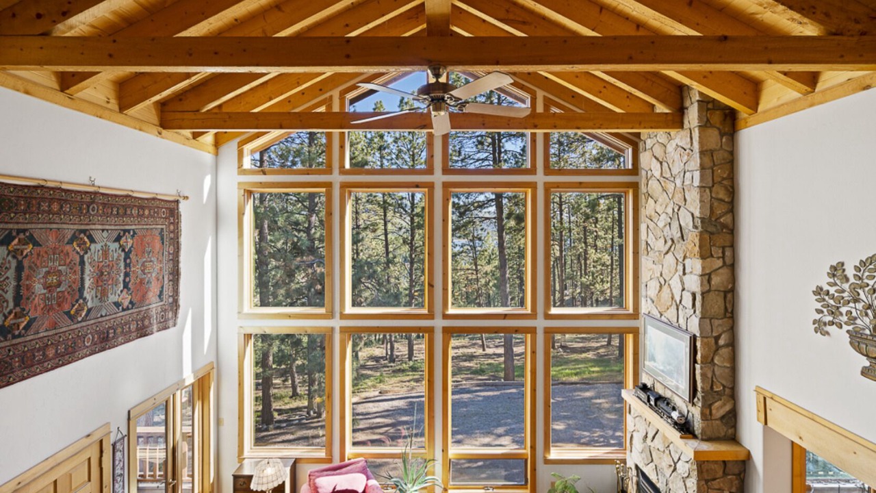 Photo of Livingroom in Bayfield