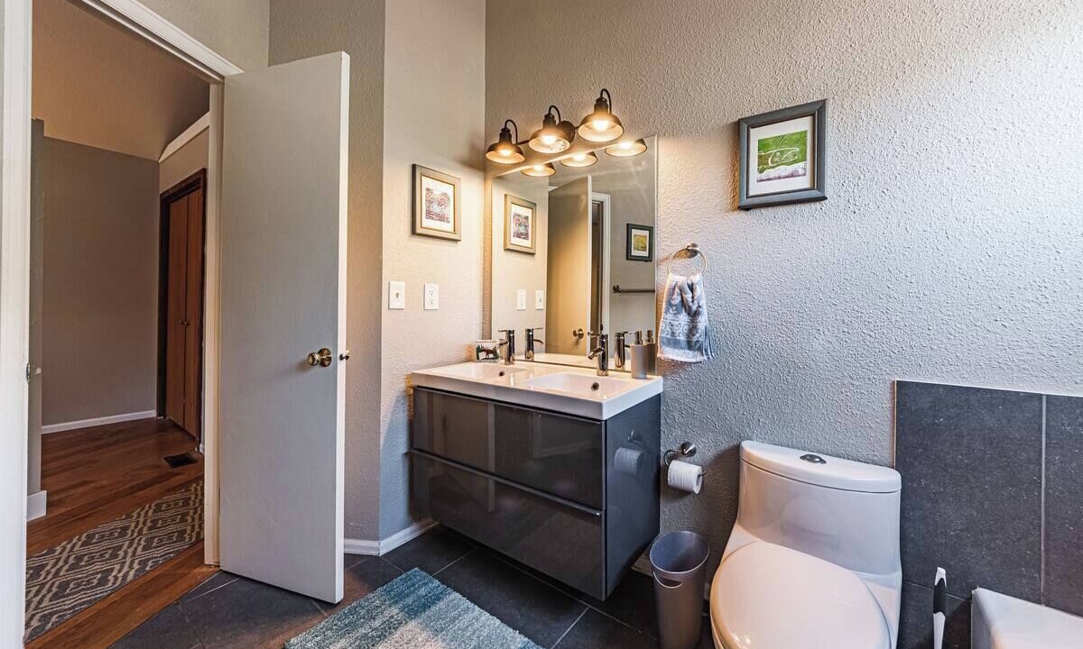Photo of Bathroom in Manitou Springs