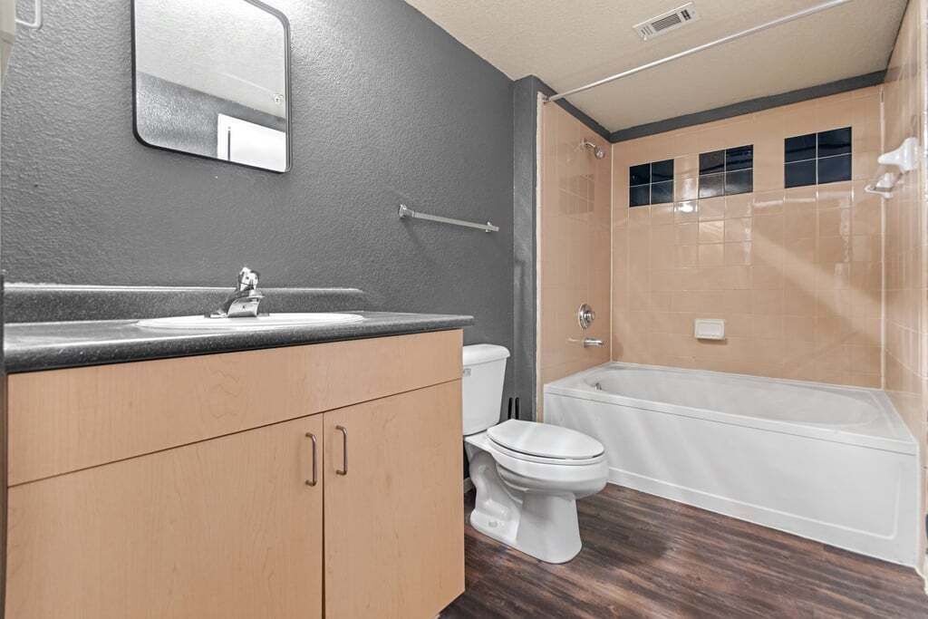 Photo of Bathroom in Platt Park