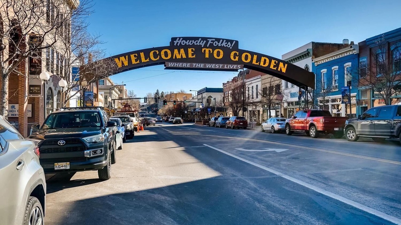 Photo of Others in Golden
