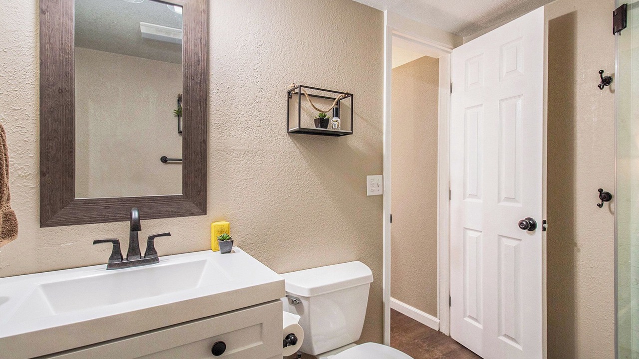 Photo of Bathroom in Ken Caryl