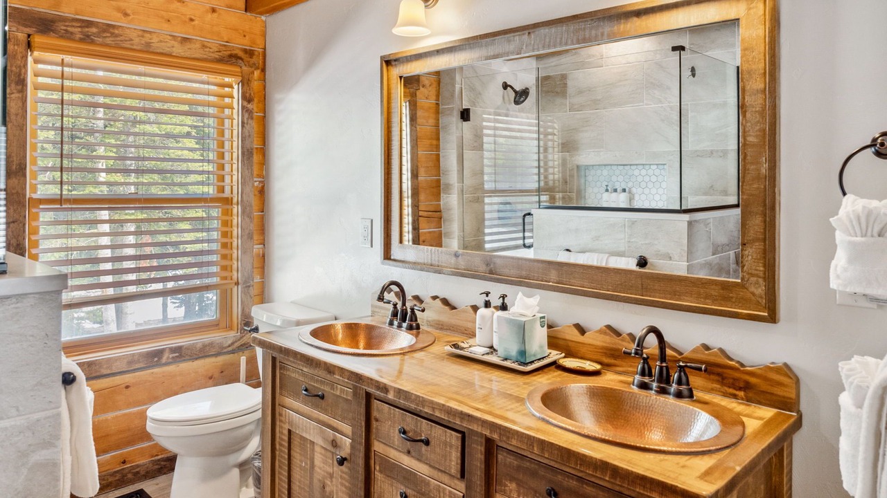 Photo of Bathroom in Quandary Village