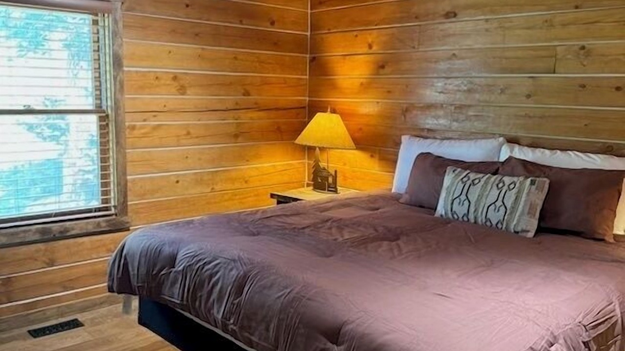 Photo of Bedroom in Quandary Village