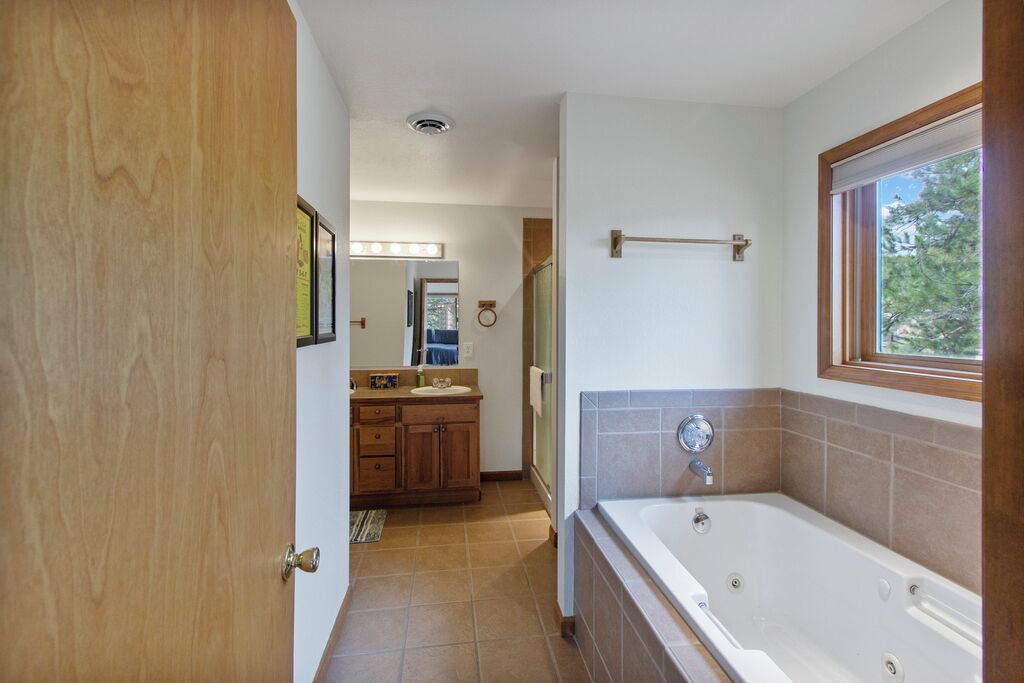 Photo of Bathroom in Stanley Hills