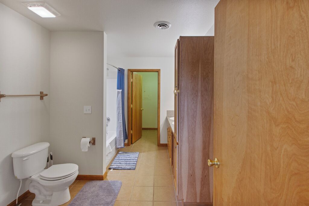 Photo of Bathroom in Stanley Hills