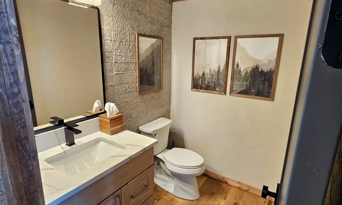 Photo of Bathroom in Grand Lake