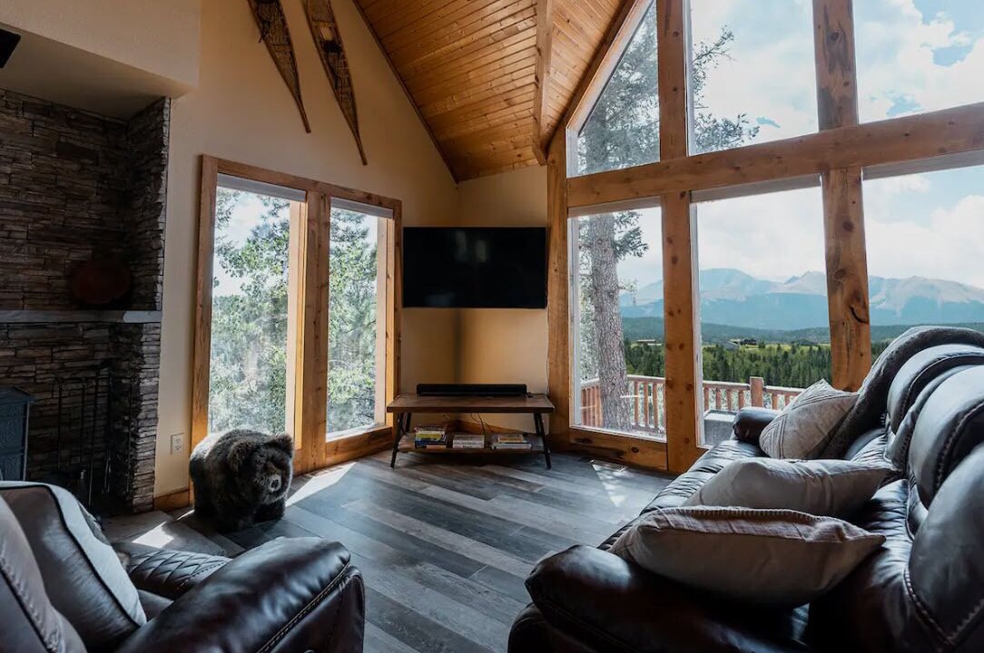 Photo of Livingroom in Woodland Park
