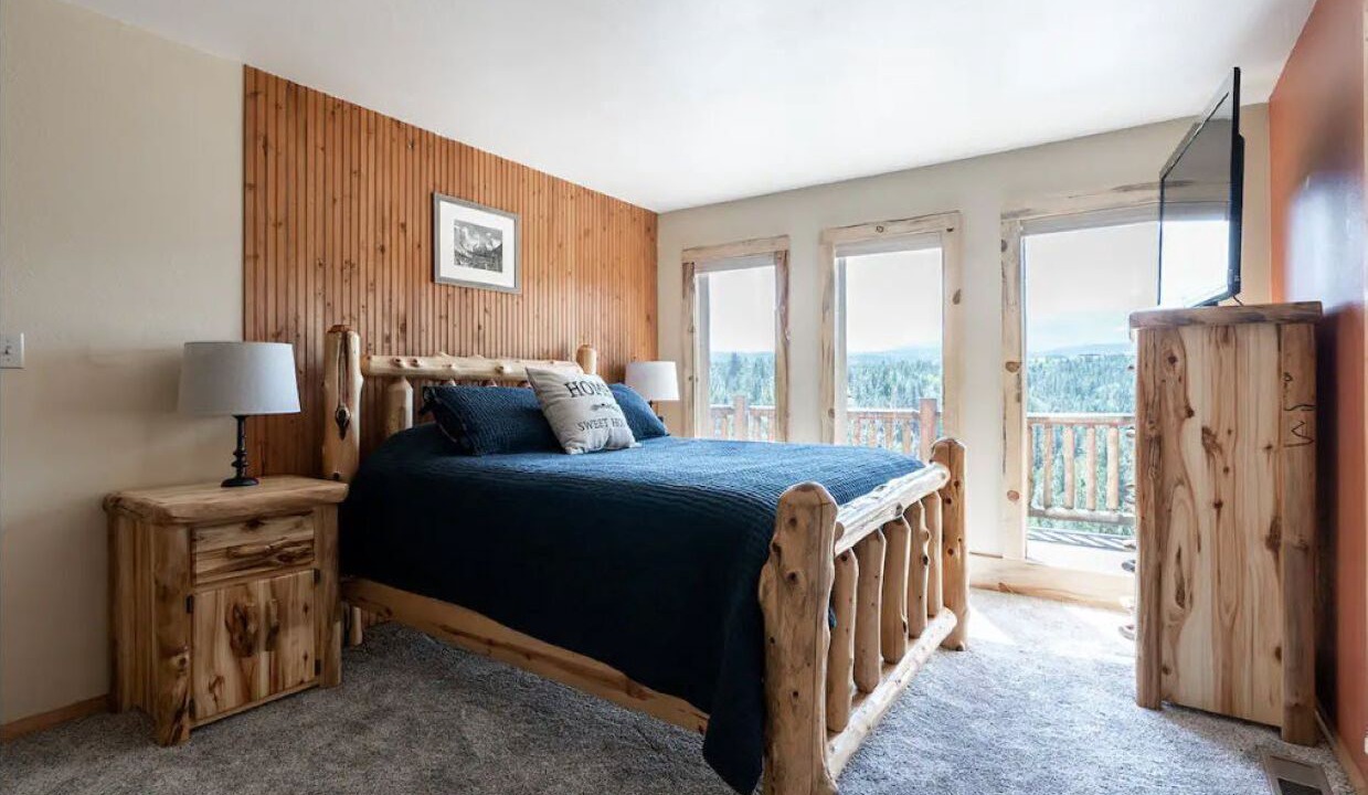 Photo of Bedroom in Woodland Park