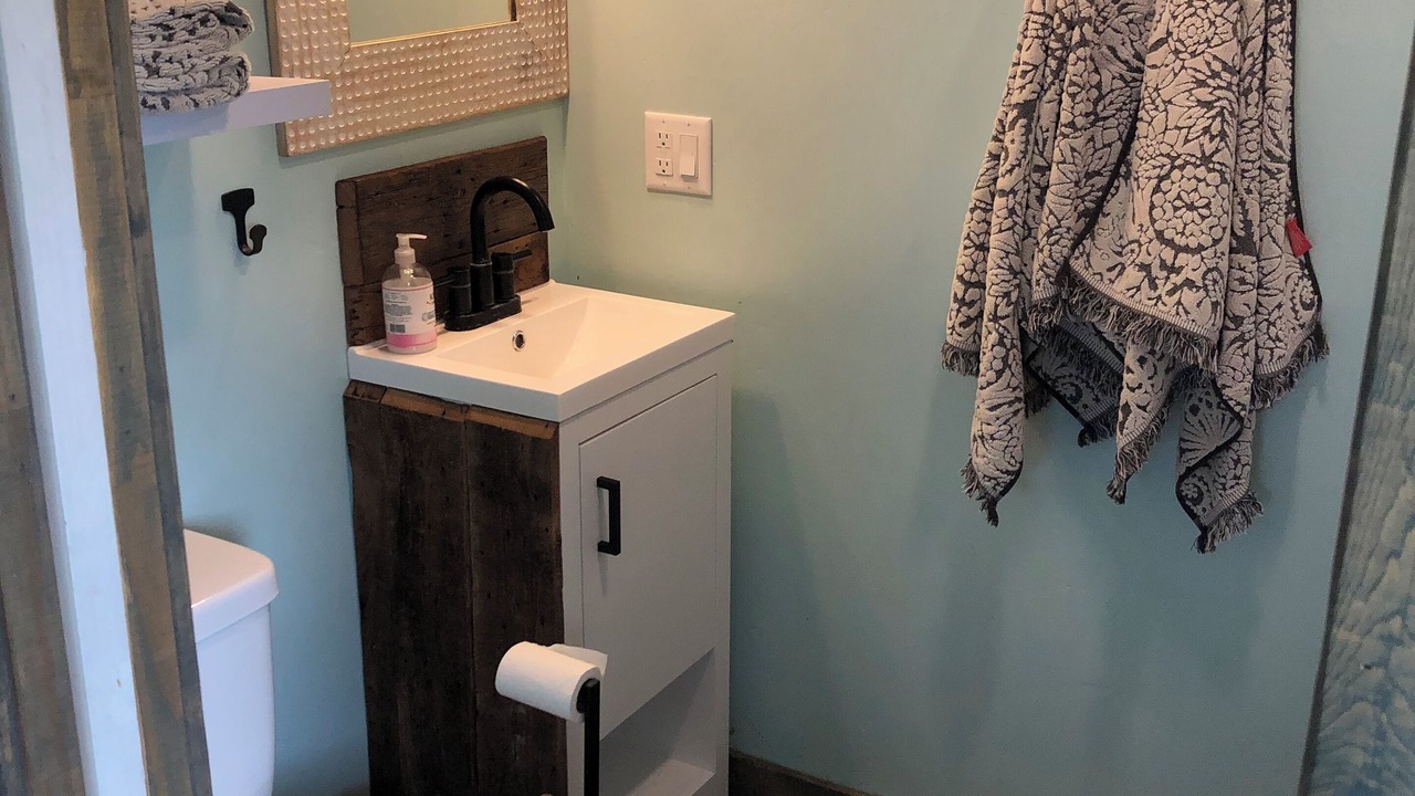 Photo of Bathroom in Carbondale