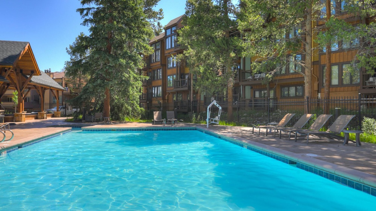 Photo of Outdoor in Peak 9