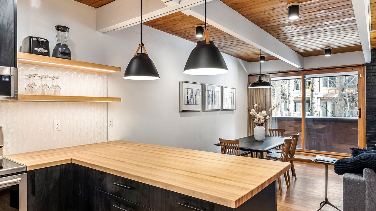 Photo of Kitchen in Peak 9