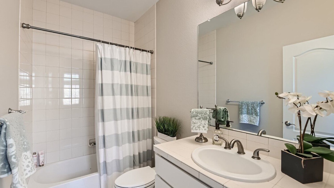 Photo of Bathroom in North Central Westminster