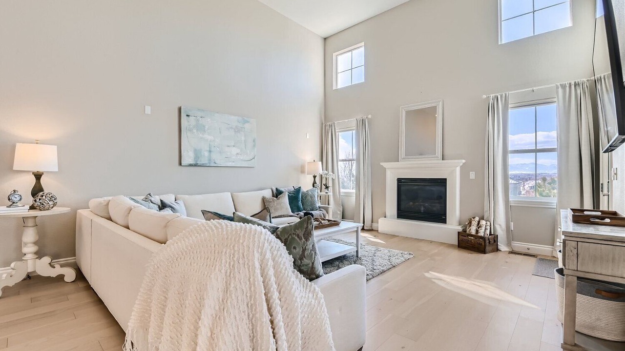 Photo of Livingroom in North Central Westminster