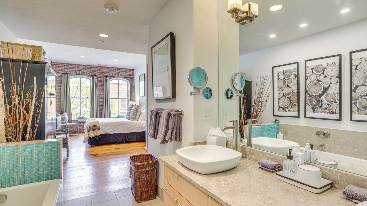 Photo of Bathroom in Eagle