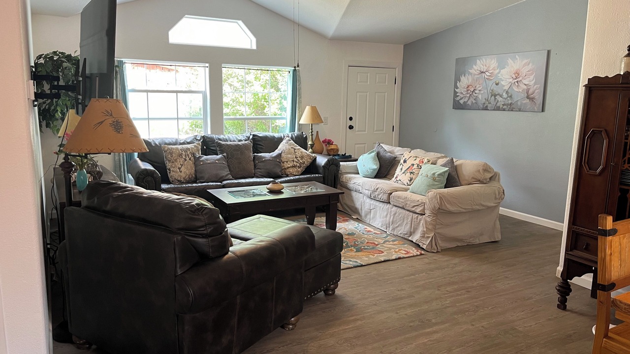 Photo of Livingroom in New Castle