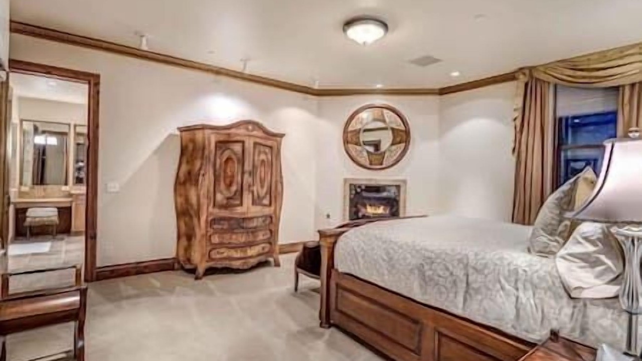 Photo of Bedroom in Downtown