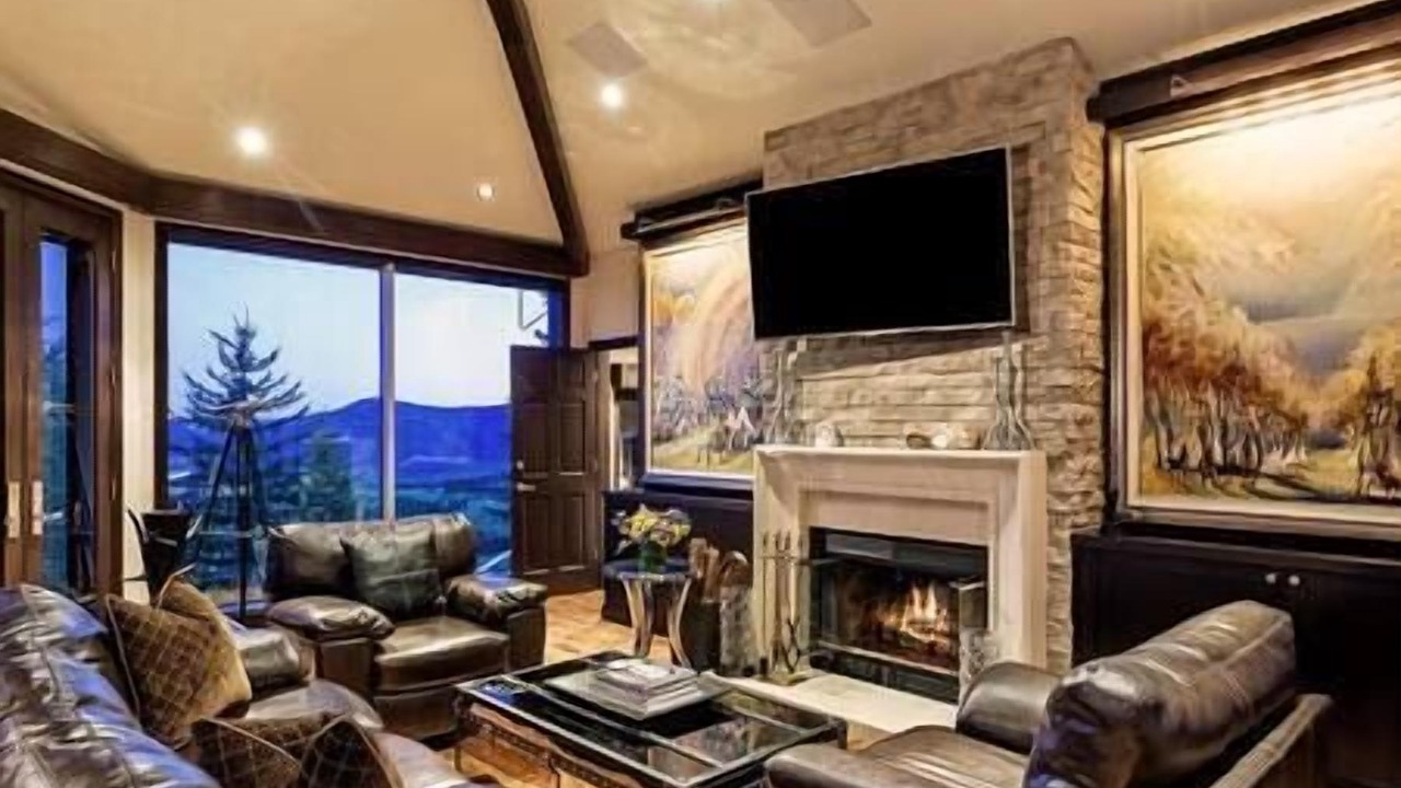 Photo of Livingroom in Starwood