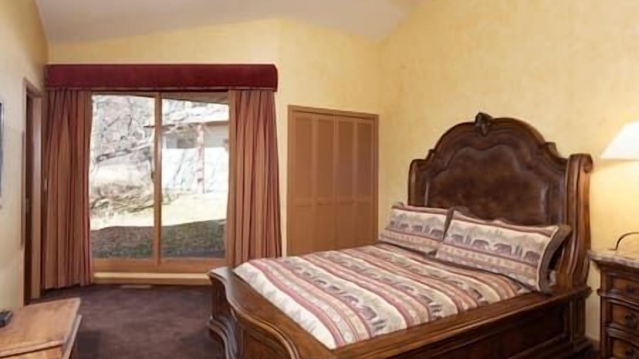 Photo of Bedroom in Starwood