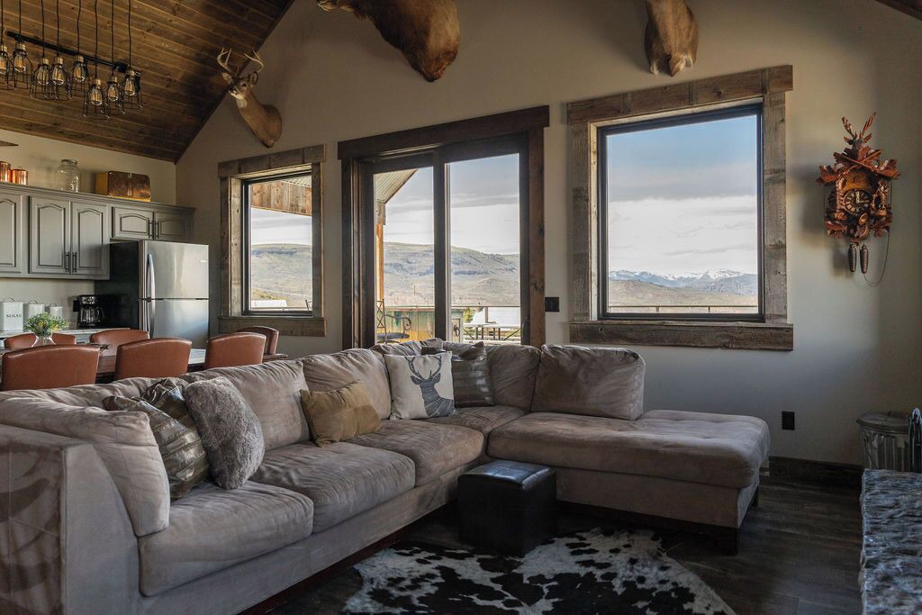 Photo of Livingroom in Gunnison