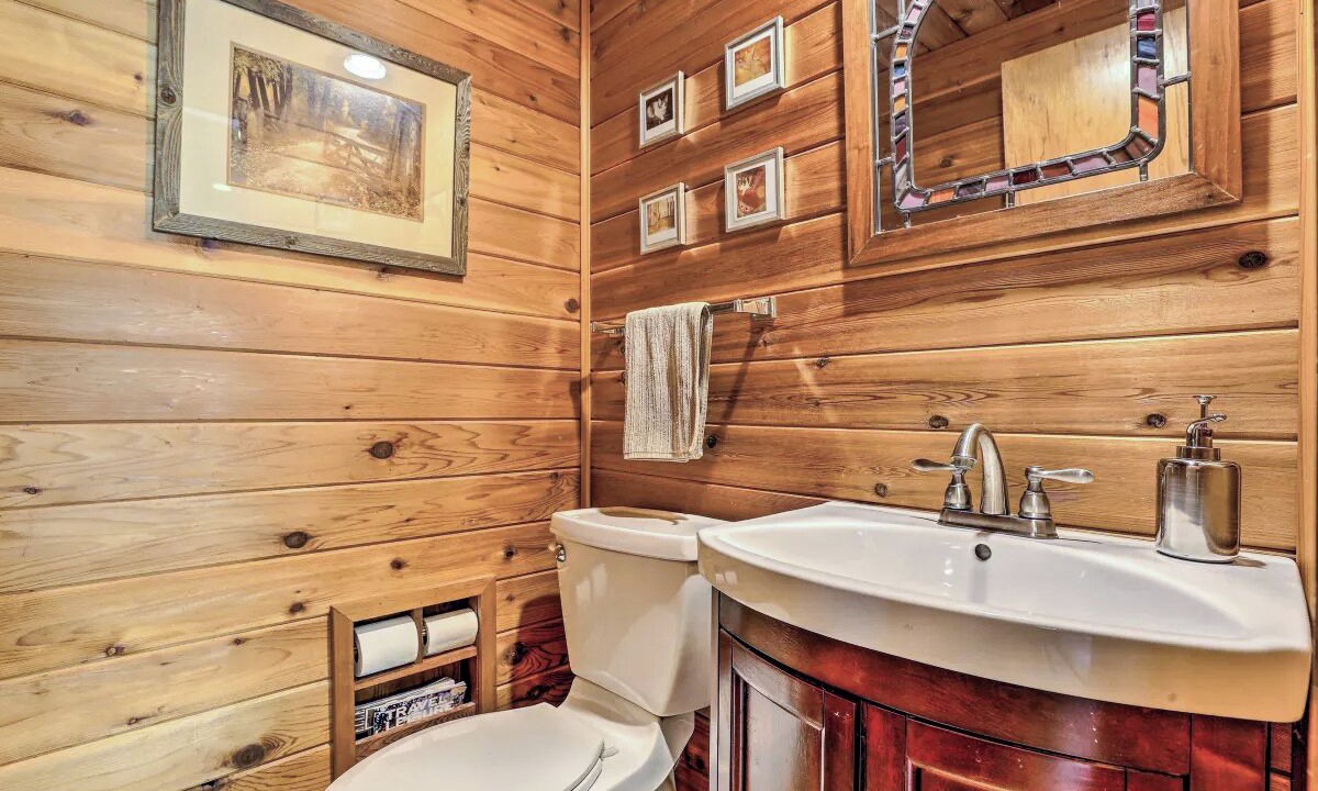 Photo of Bathroom in Downieville-Lawson-Dumont