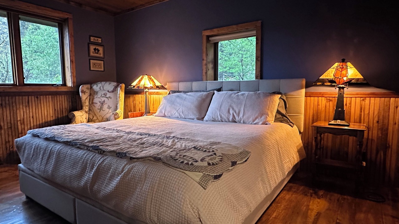 Photo of Bedroom in Glenwood Springs