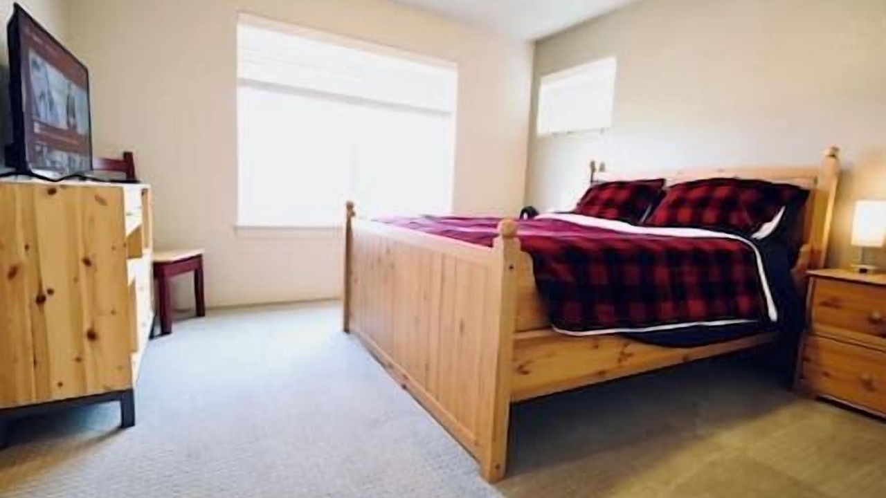 Photo of Bedroom in Old Town North