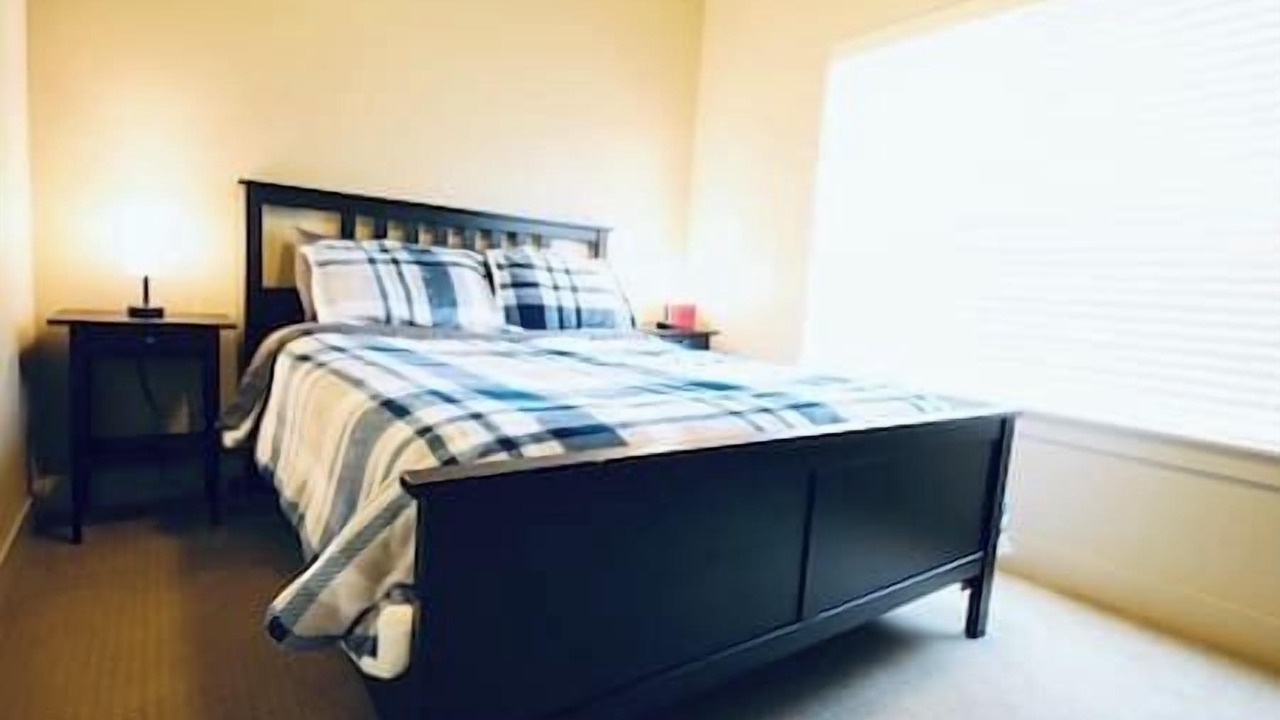 Photo of Bedroom in Old Town North