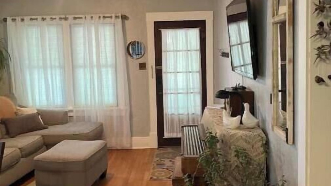 Photo of Livingroom in University Park