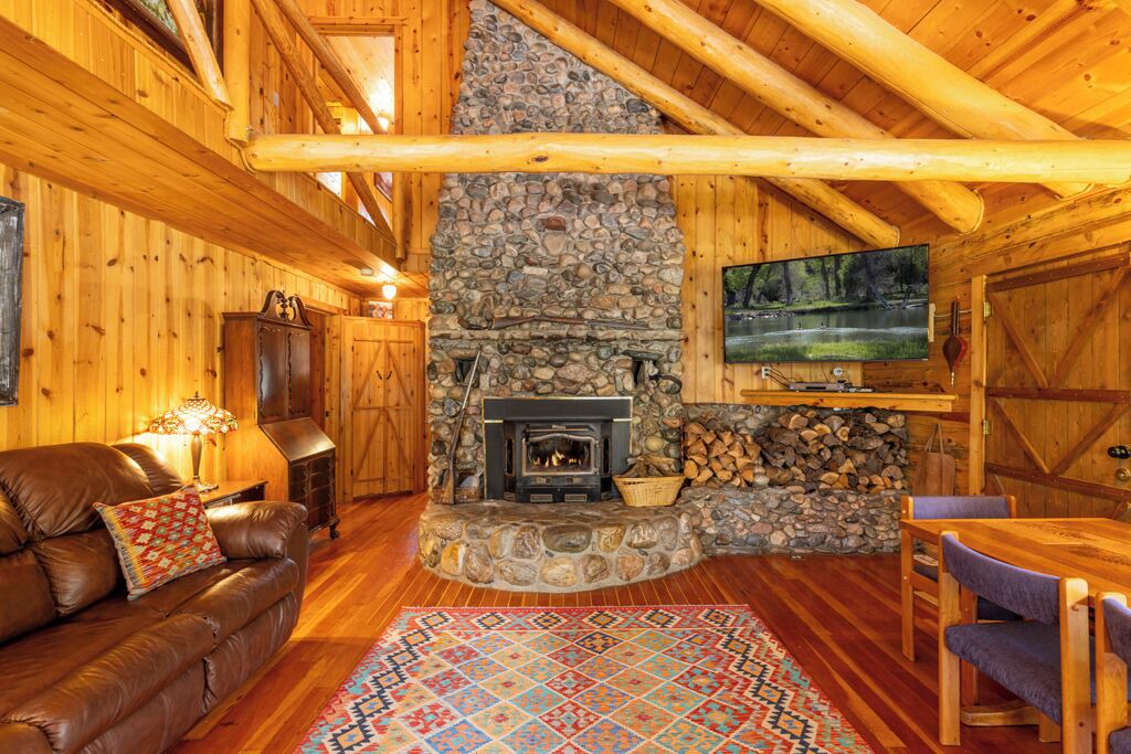 Photo of Livingroom in Bayfield