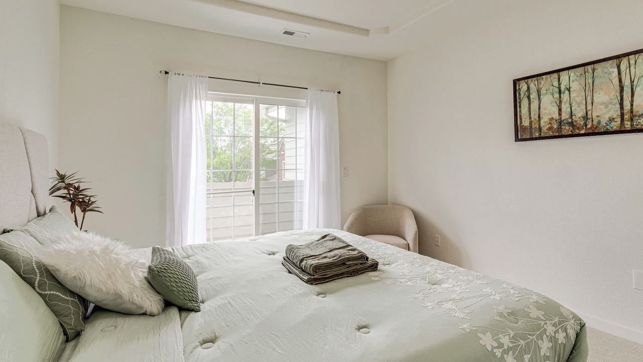 Photo of Bedroom in Aurora
