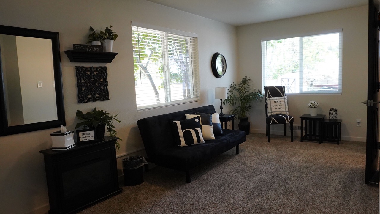 Photo of Livingroom in Greeley