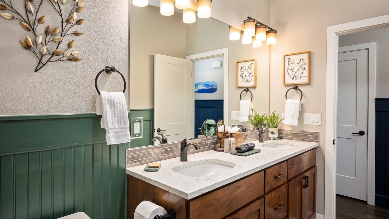 Photo of Bathroom in Rendezvous