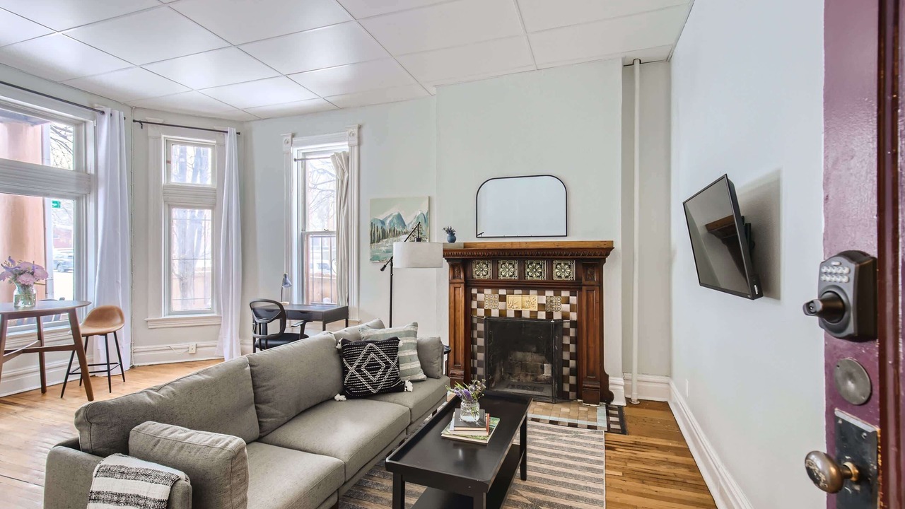 Photo of Livingroom in City Park