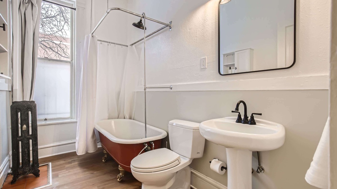 Photo of Bathroom in City Park