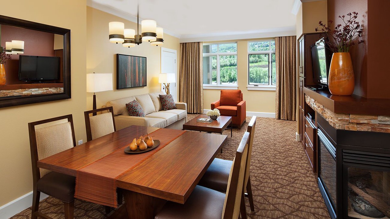 Photo of Livingroom in Avon
