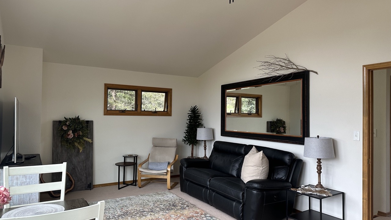 Photo of Livingroom in Spring Valley