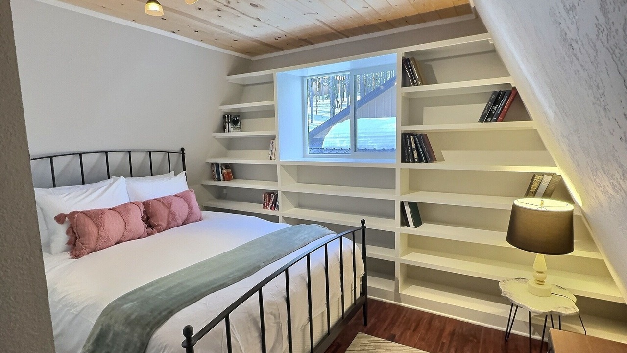 Photo of Bedroom in Evergreen
