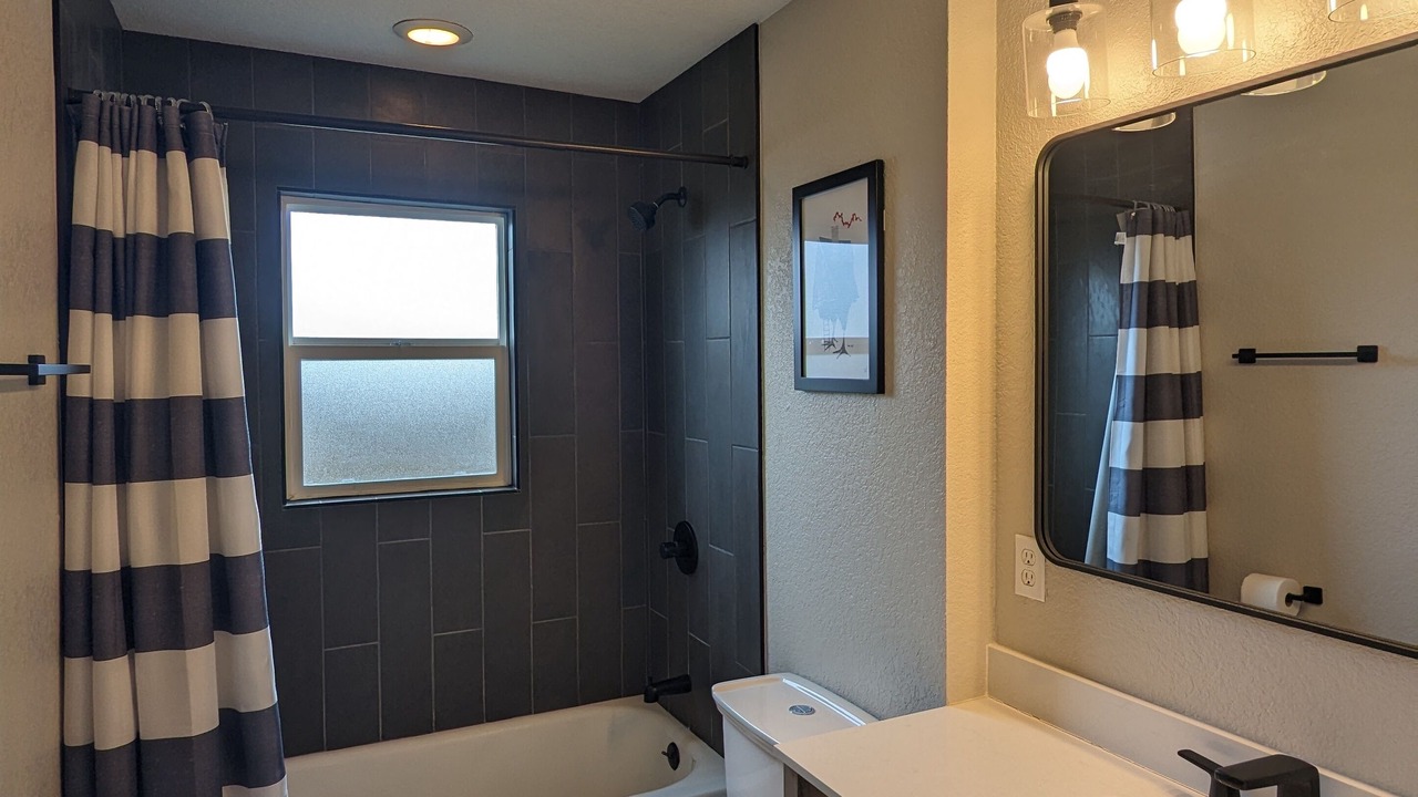 Photo of Bathroom in Harvey Park