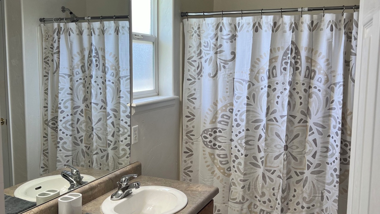 Photo of Bathroom in Silt