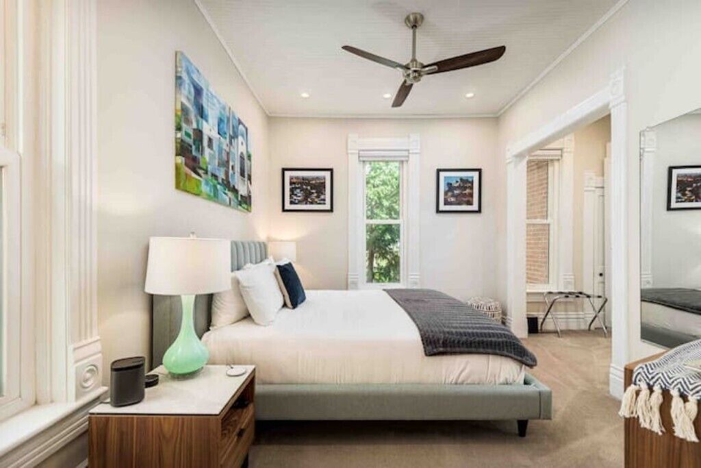 Photo of Bedroom in Five Points