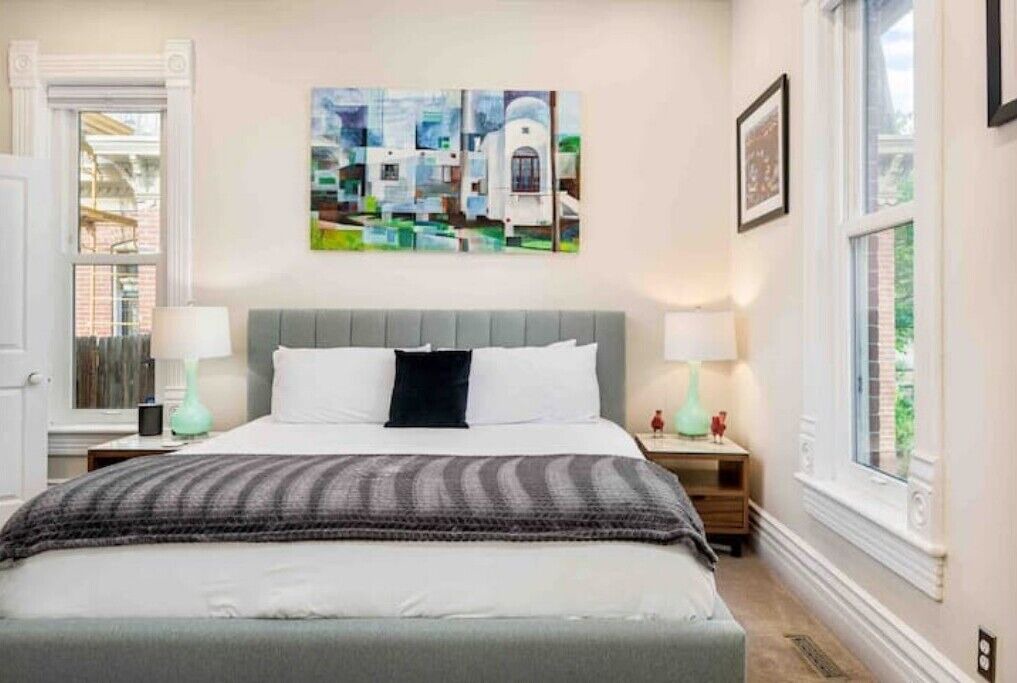 Photo of Bedroom in Five Points