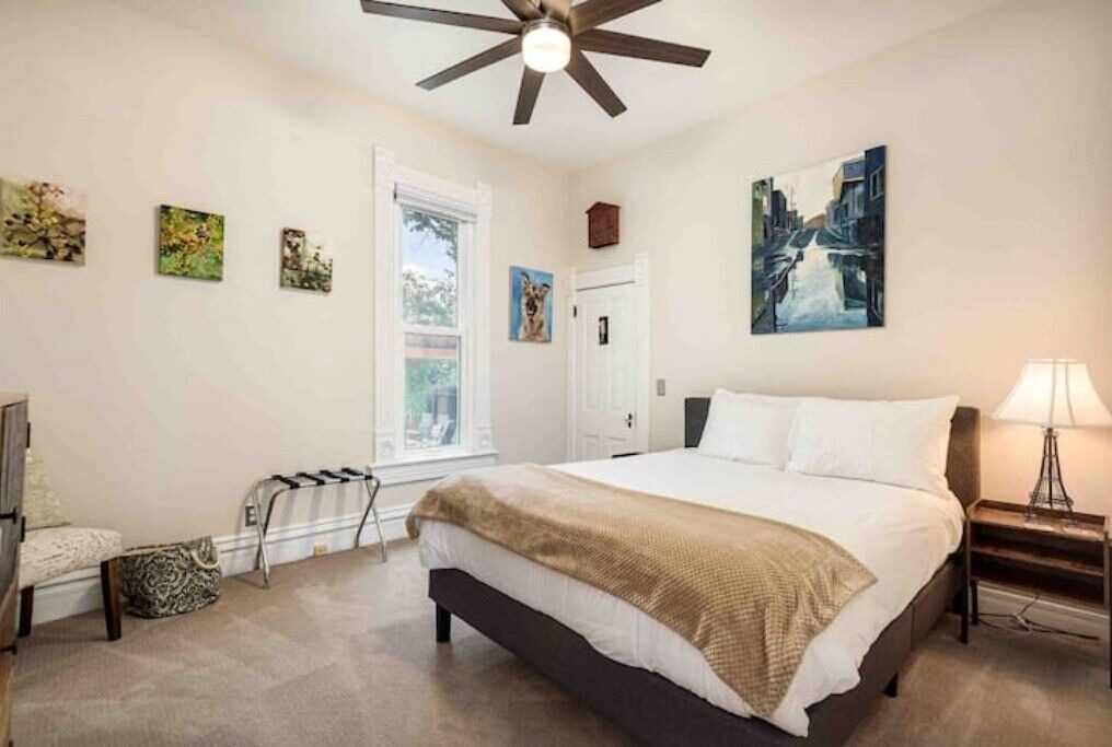 Photo of Bedroom in Five Points