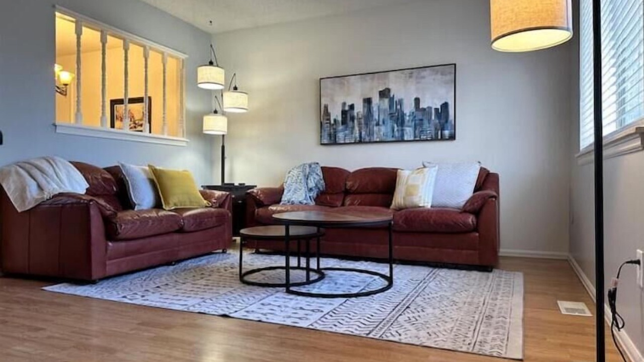 Photo of Livingroom in Aurora