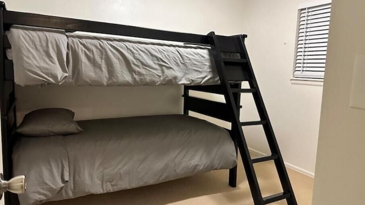Photo of Bedroom in Aurora