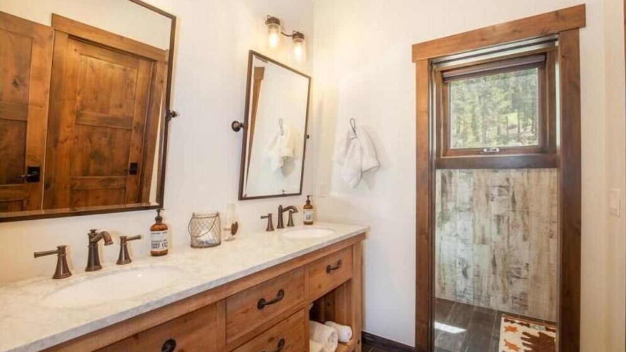 Photo of Bathroom in Forest Hills