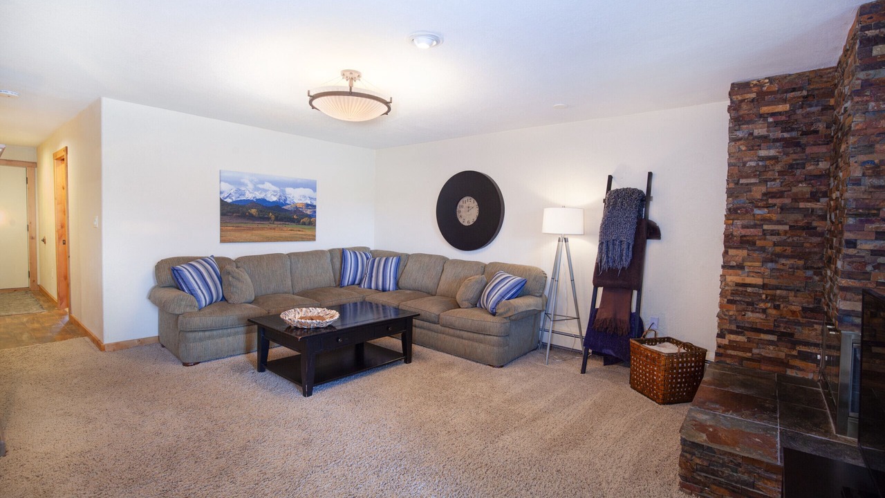 Photo of Livingroom in Dillon