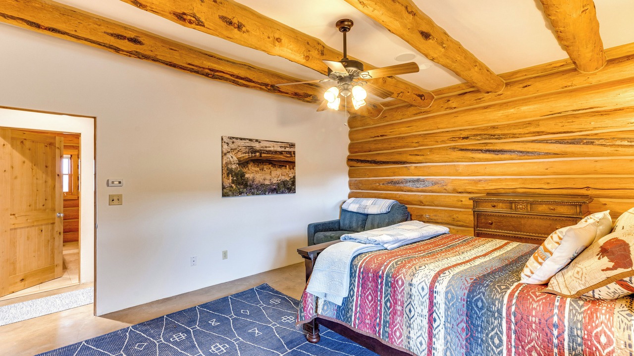 Photo of Bedroom in Glenwood Springs